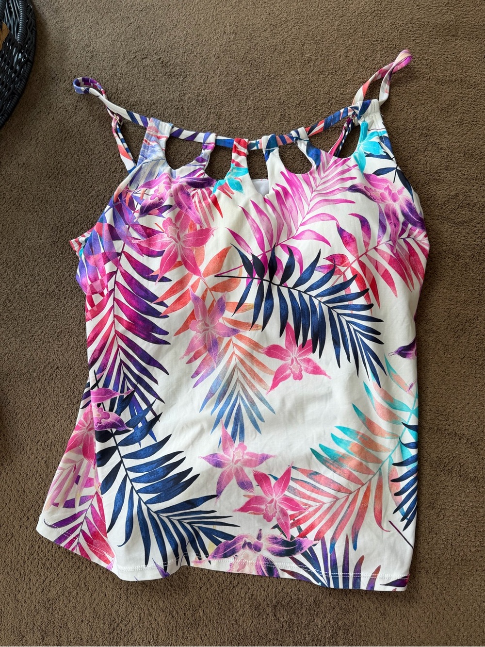 24th & Ocean White Tropical Floral Tank with Pink, Purple & Blue Leaves